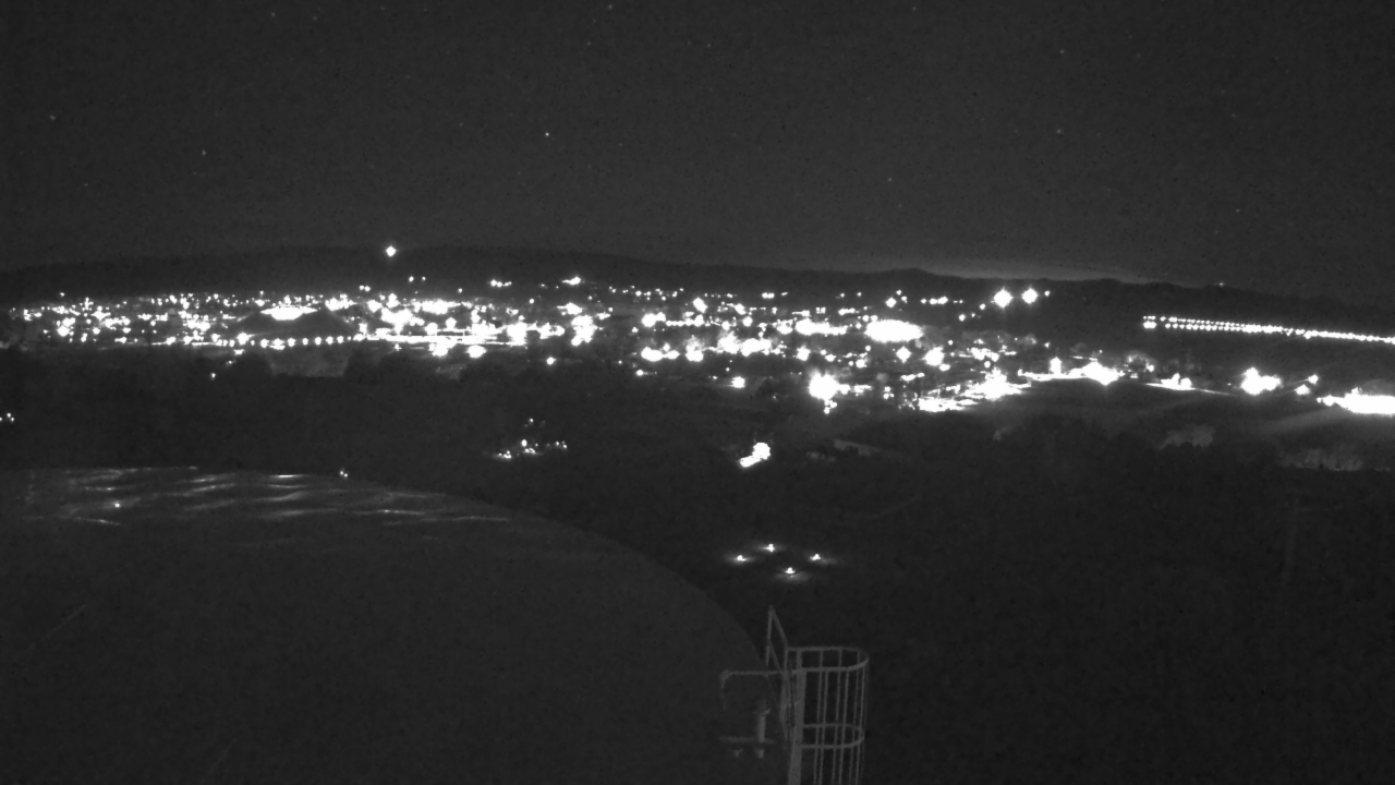 Thumbnail for current weather camera view from Round Valley HS 7100 ft elev in Springerville, Arizona