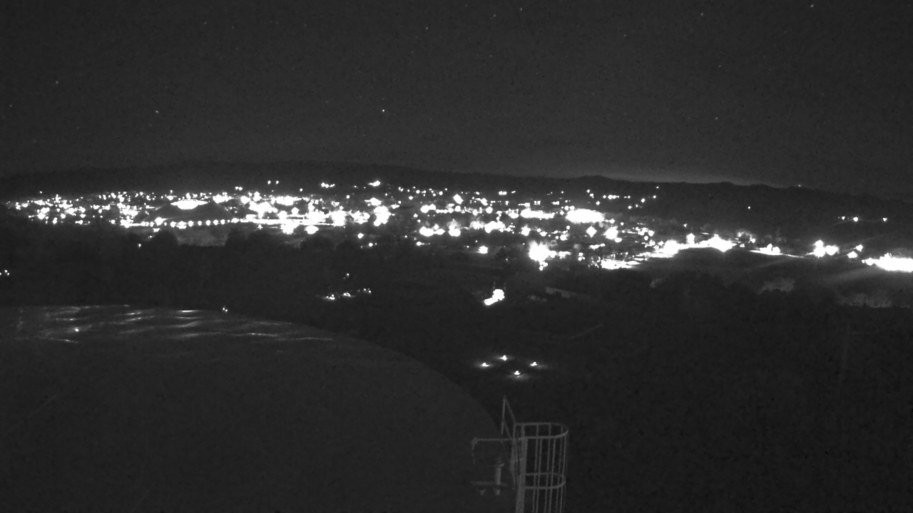 Thumbnail for current weather camera view from Round Valley HS 7100 ft elev in Springerville, Arizona