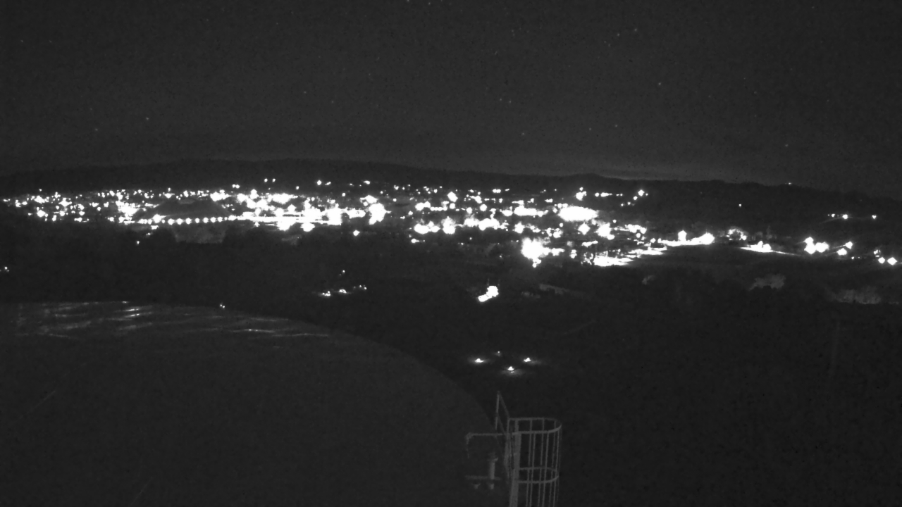 Thumbnail for current weather camera view from Round Valley HS 7100 ft elev in Springerville, Arizona