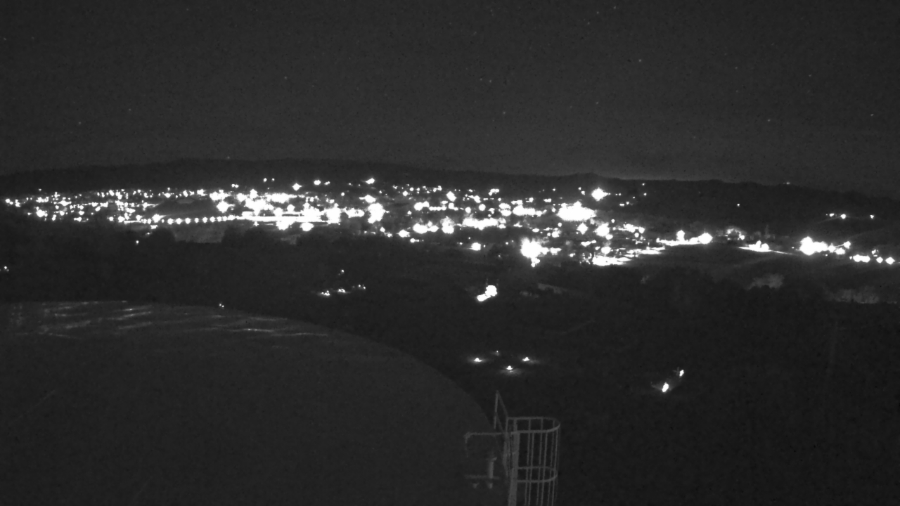 Thumbnail for current weather camera view from Round Valley HS 7100 ft elev in Springerville, Arizona