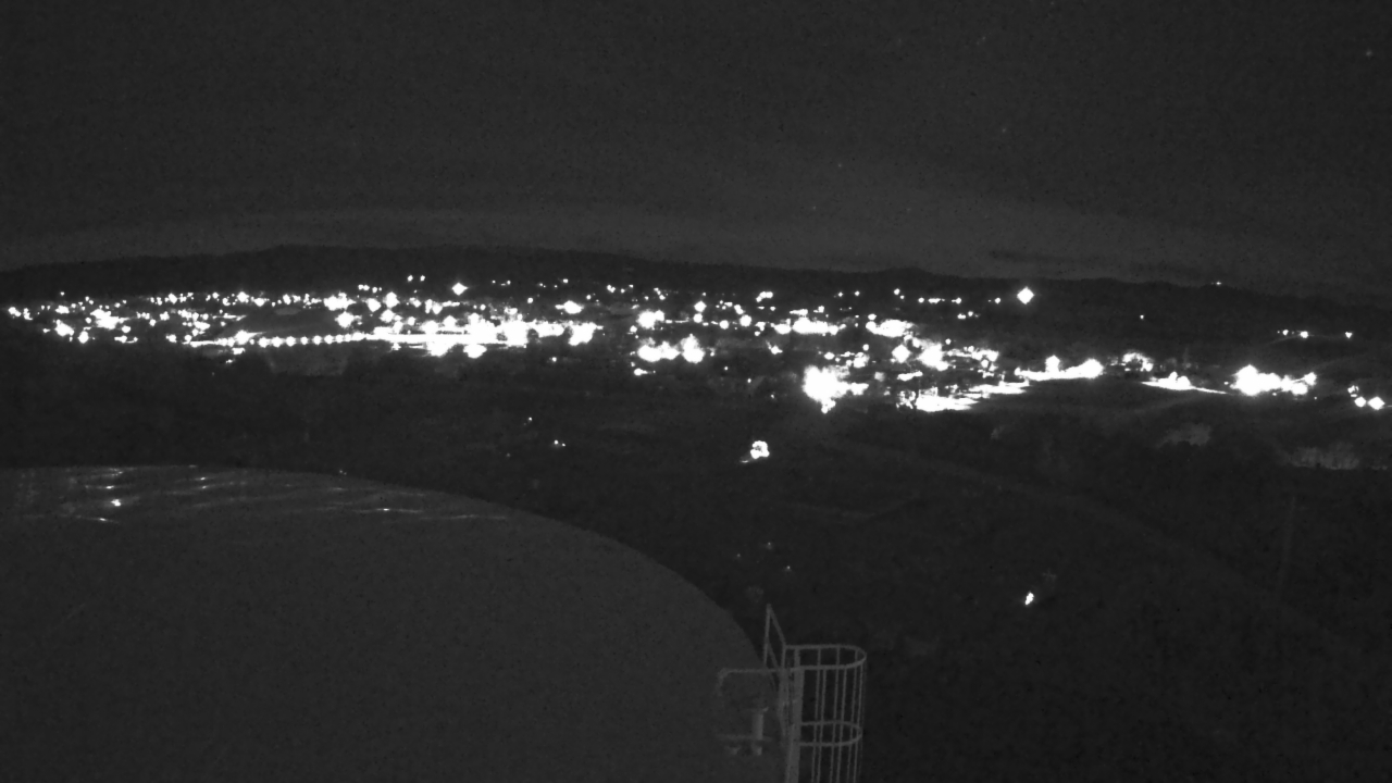 Thumbnail for current weather camera view from Round Valley HS 7100 ft elev in Springerville, Arizona