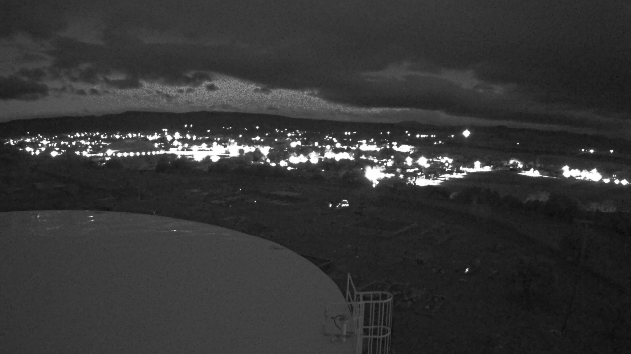 Thumbnail for current weather camera view from Round Valley HS 7100 ft elev in Springerville, Arizona