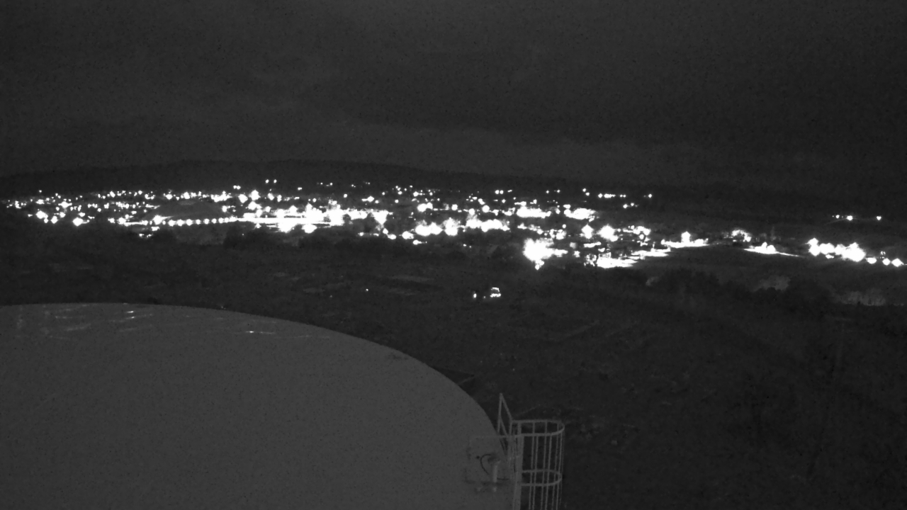 Thumbnail for current weather camera view from Round Valley HS 7100 ft elev in Springerville, Arizona