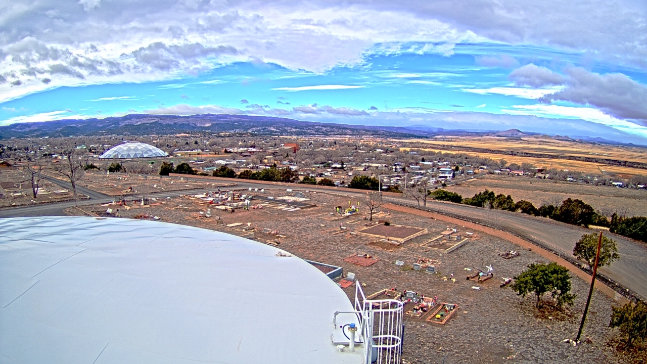 Thumbnail for current weather camera view from Round Valley HS 7100 ft elev in Springerville, Arizona