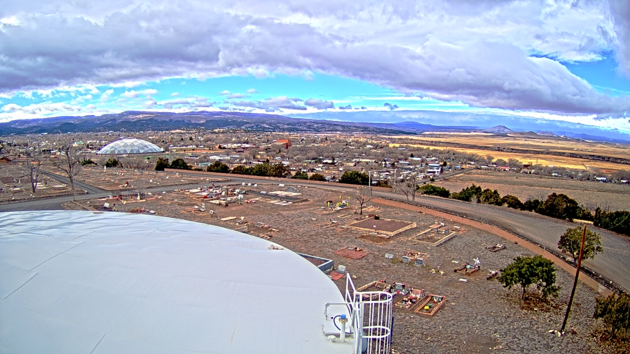 Thumbnail for current weather camera view from Round Valley HS 7100 ft elev in Springerville, Arizona
