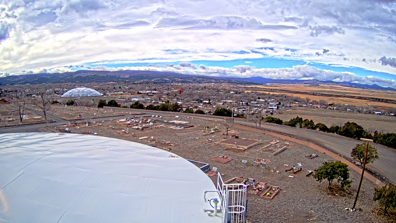 Thumbnail for current weather camera view from Round Valley HS 7100 ft elev in Springerville, Arizona