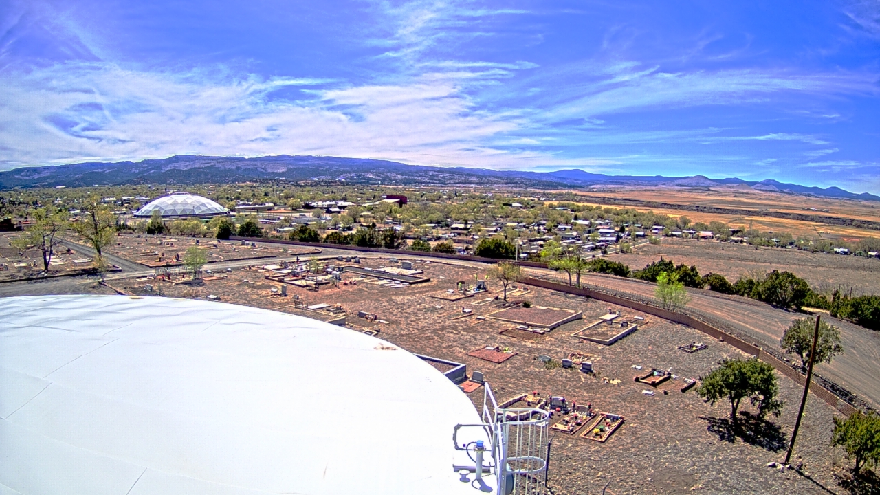 Thumbnail for current weather camera view from Round Valley HS 7100 ft elev in Springerville, Arizona