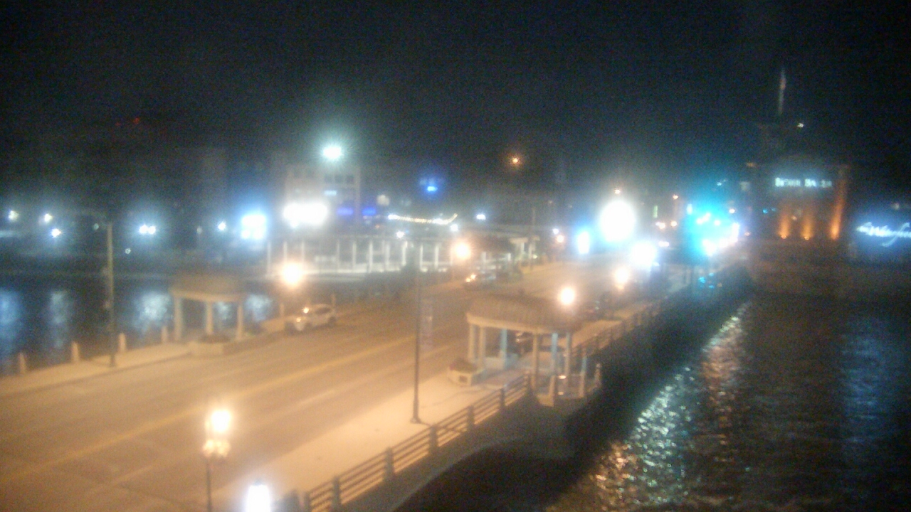 Thumbnail for current weather camera view from City of St Charles in St. Charles, Illinois