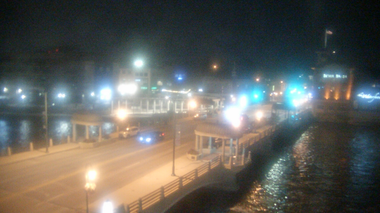 Thumbnail for current weather camera view from City of St Charles in St. Charles, Illinois