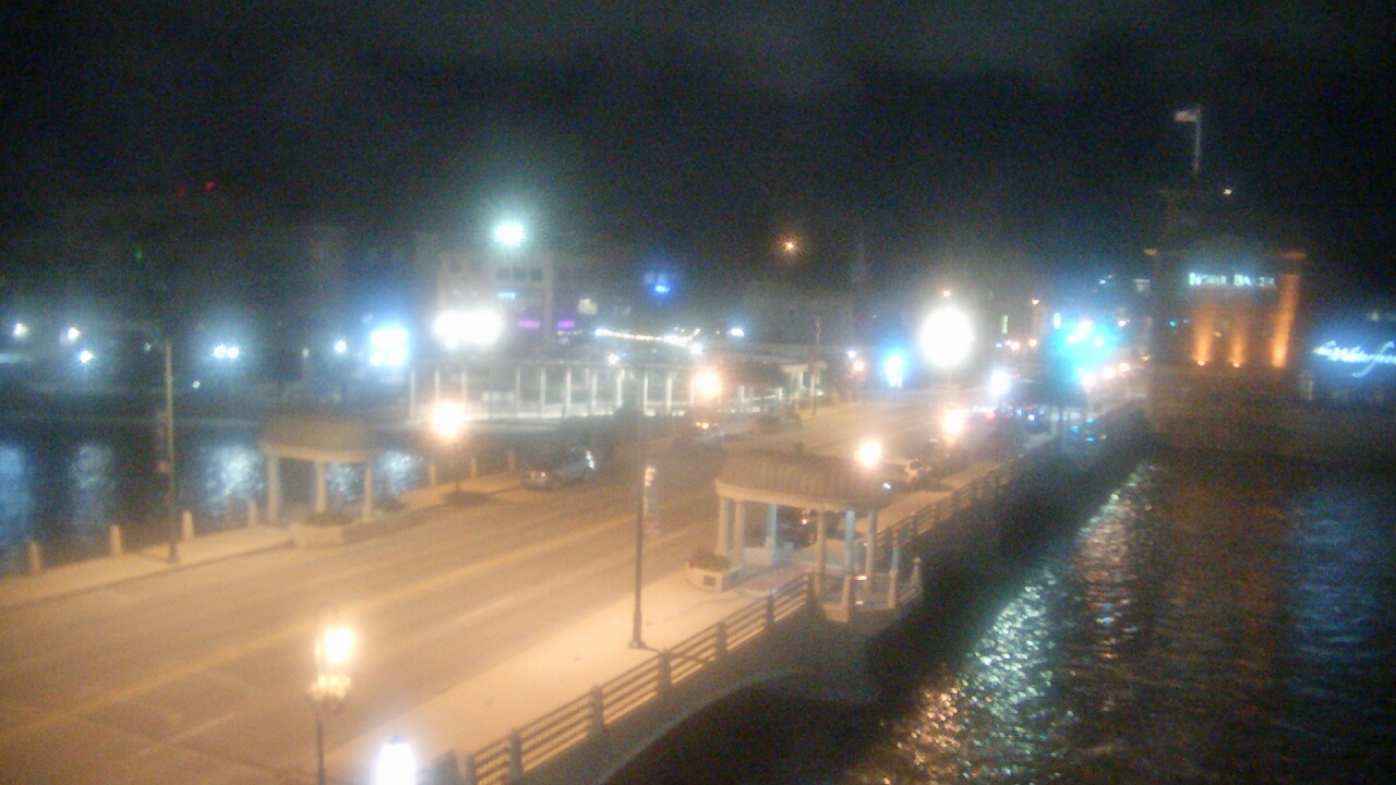 Thumbnail for current weather camera view from City of St Charles in St. Charles, Illinois