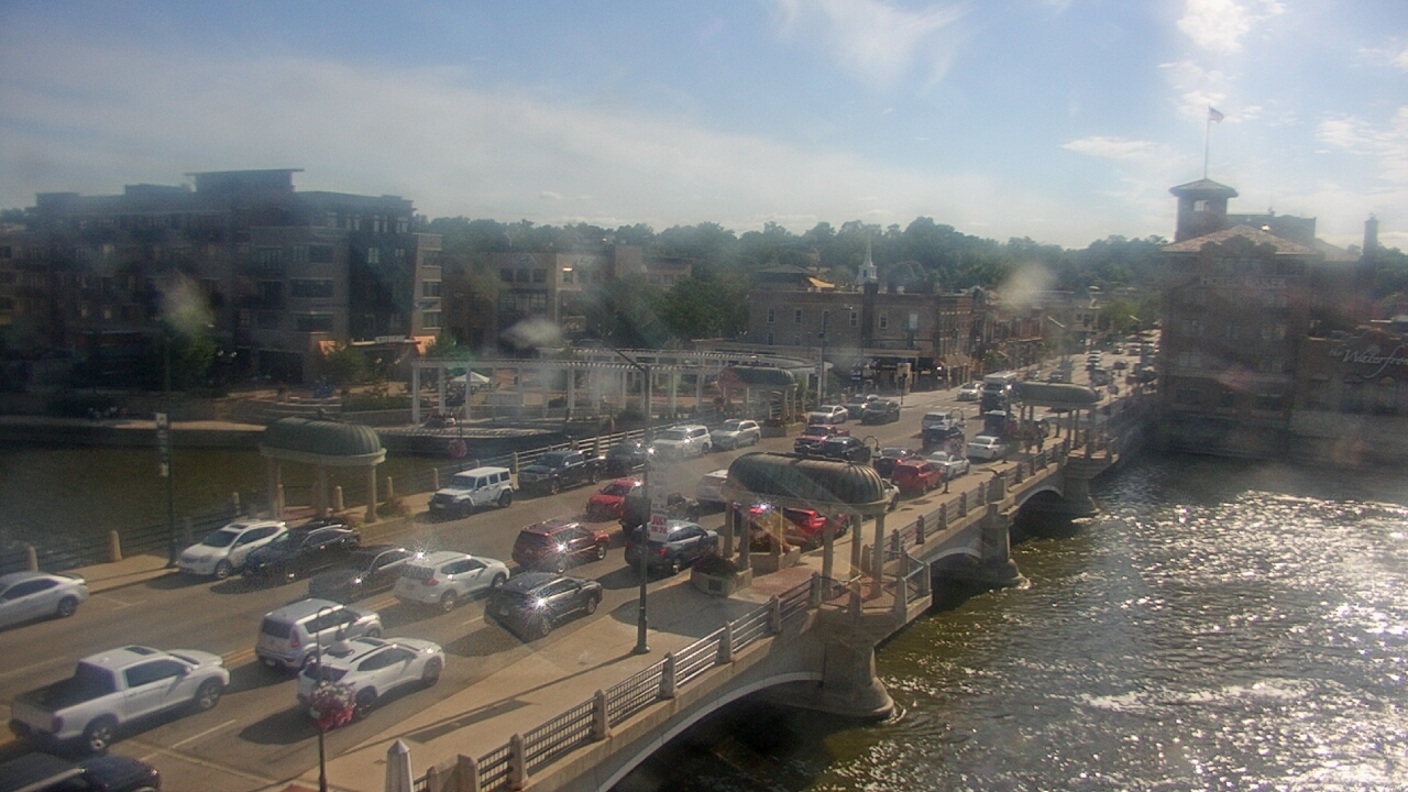 Thumbnail for current weather camera view from City of St Charles in St. Charles, Illinois
