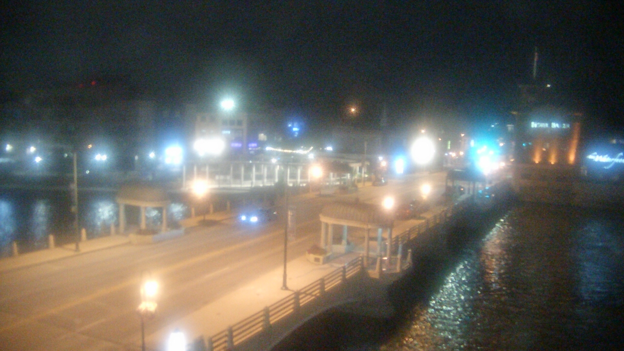Thumbnail for current weather camera view from City of St Charles in St. Charles, Illinois