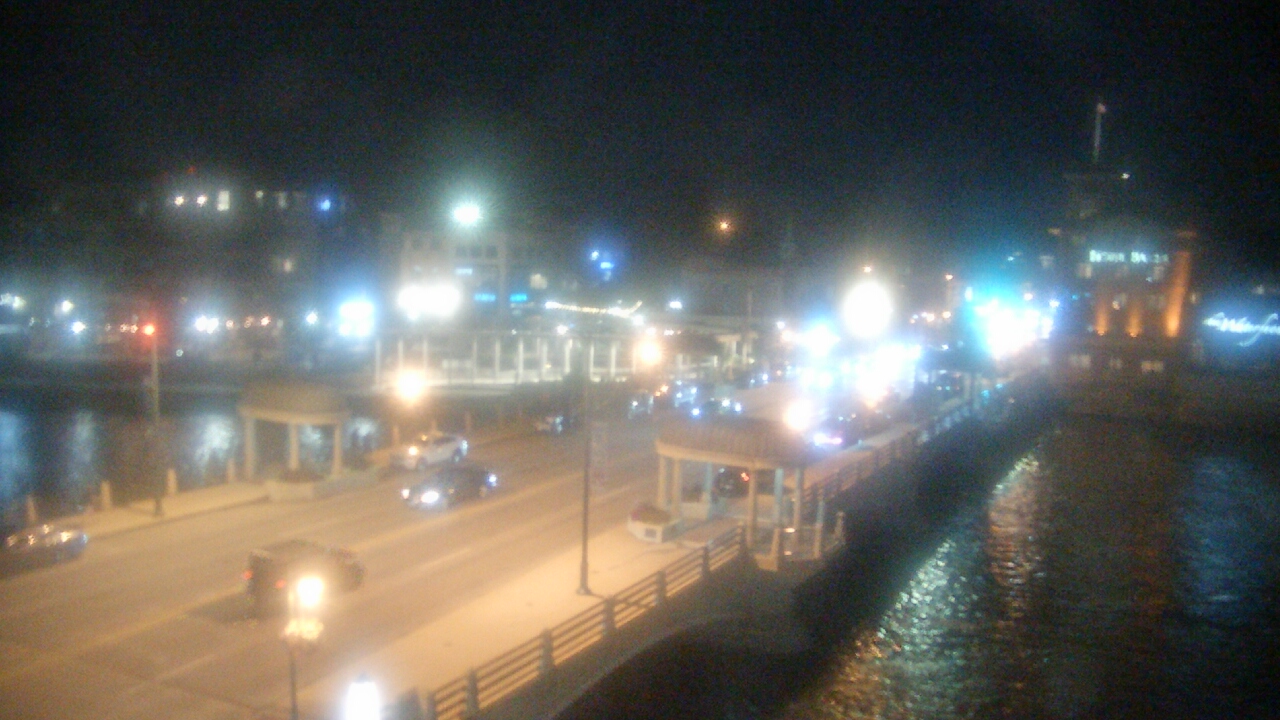 Thumbnail for current weather camera view from City of St Charles in St. Charles, Illinois