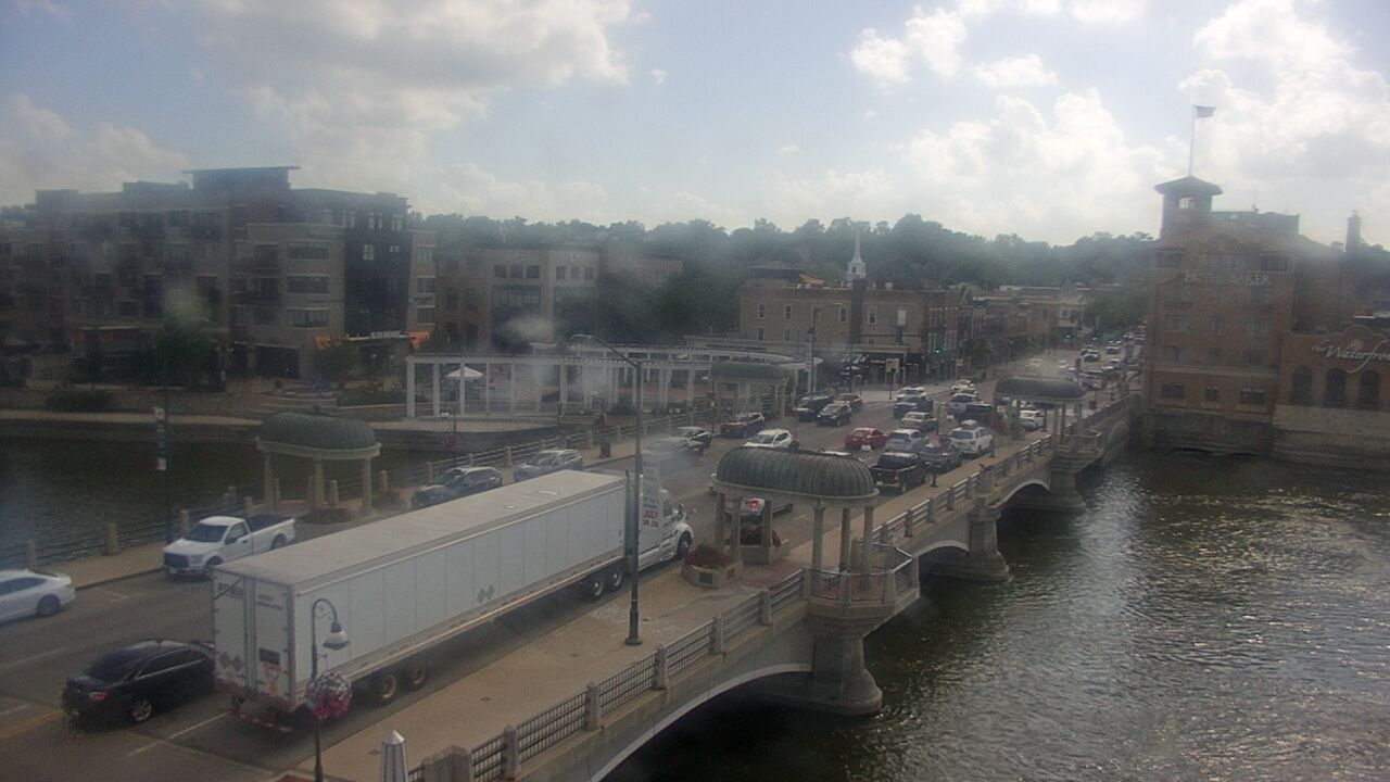Thumbnail for current weather camera view from City of St Charles in St. Charles, Illinois