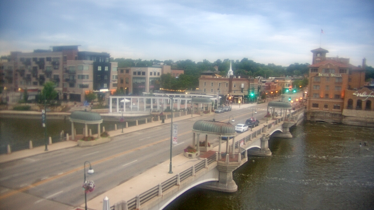 Thumbnail for current weather camera view from City of St Charles in St. Charles, Illinois