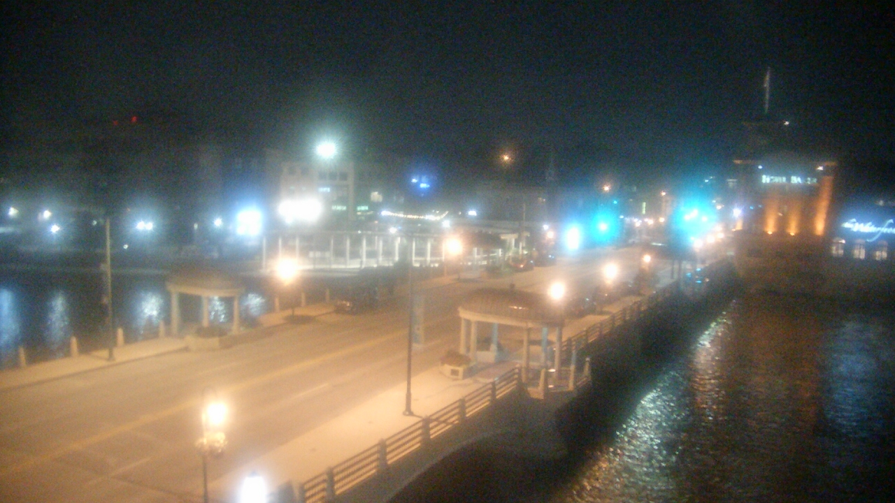 Thumbnail for current weather camera view from City of St Charles in St. Charles, Illinois