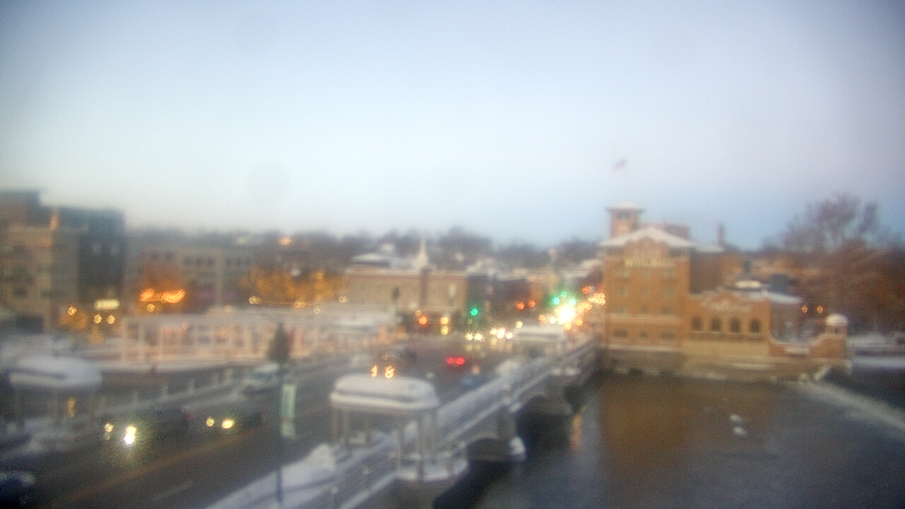 Thumbnail for current weather camera view from City of St Charles in St. Charles, Illinois