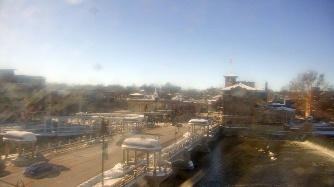 Thumbnail for current weather camera view from City of St Charles in St. Charles, Illinois