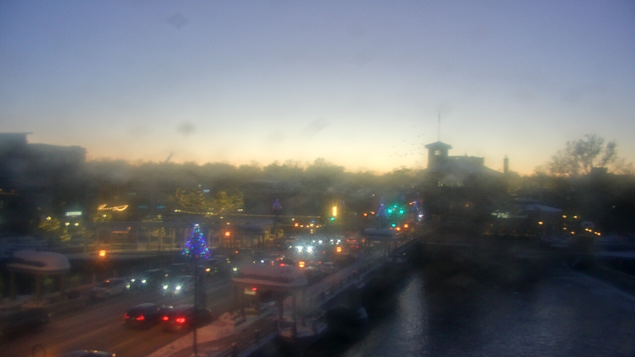 Thumbnail for current weather camera view from City of St Charles in St. Charles, Illinois