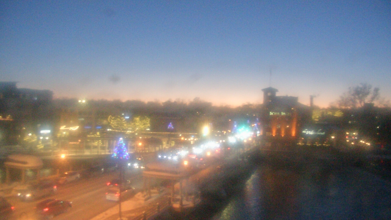 Thumbnail for current weather camera view from City of St Charles in St. Charles, Illinois