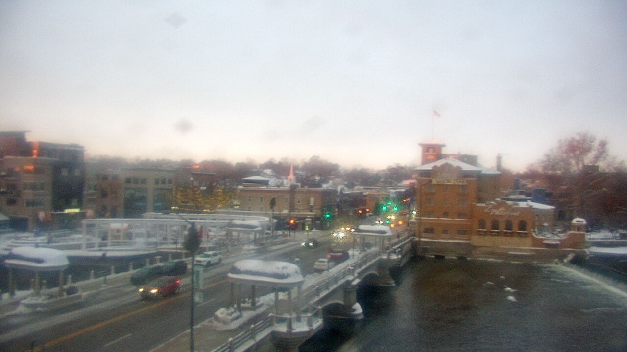 Thumbnail for current weather camera view from City of St Charles in St. Charles, Illinois
