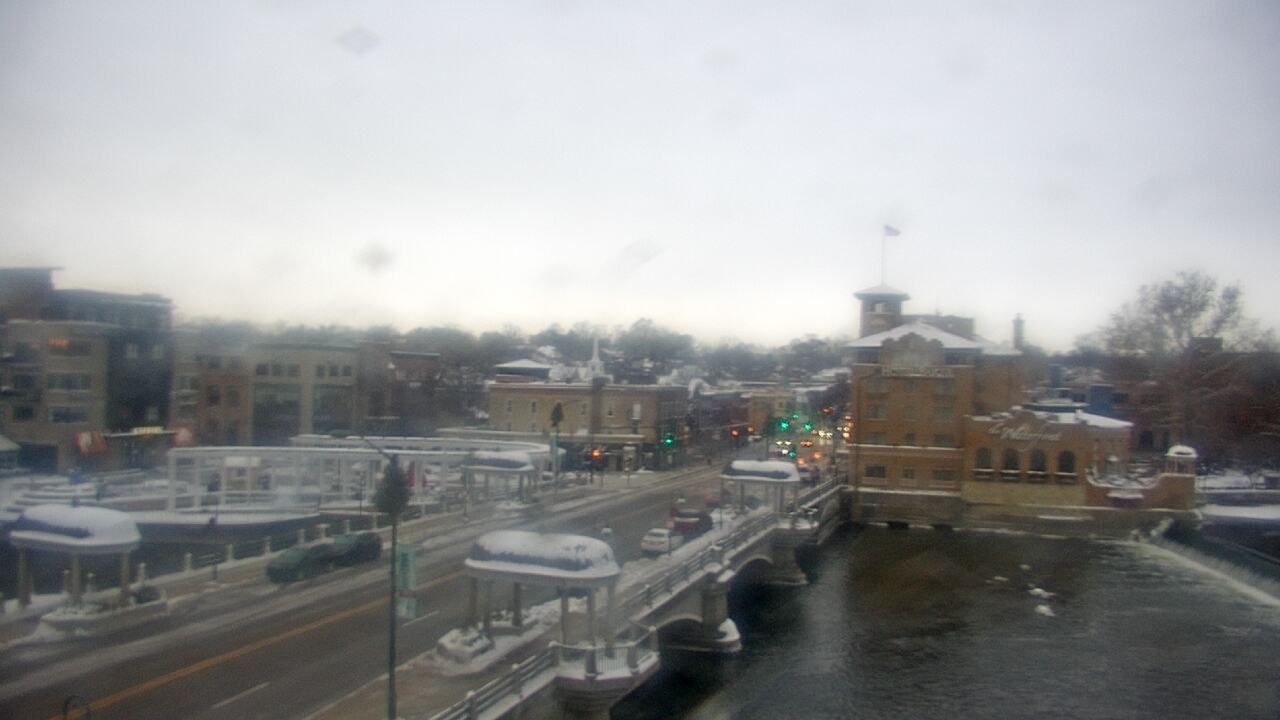 Thumbnail for current weather camera view from City of St Charles in St. Charles, Illinois