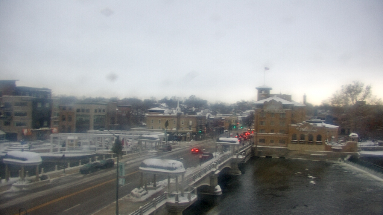 Thumbnail for current weather camera view from City of St Charles in St. Charles, Illinois
