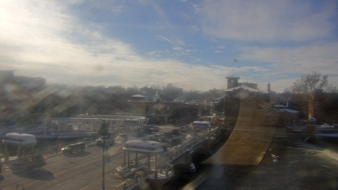 Thumbnail for current weather camera view from City of St Charles in St. Charles, Illinois