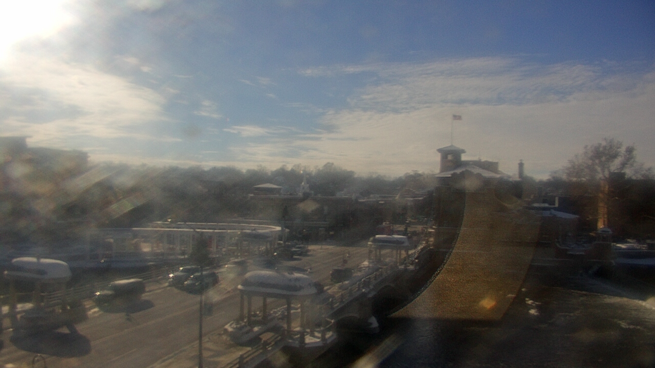 Thumbnail for current weather camera view from City of St Charles in St. Charles, Illinois
