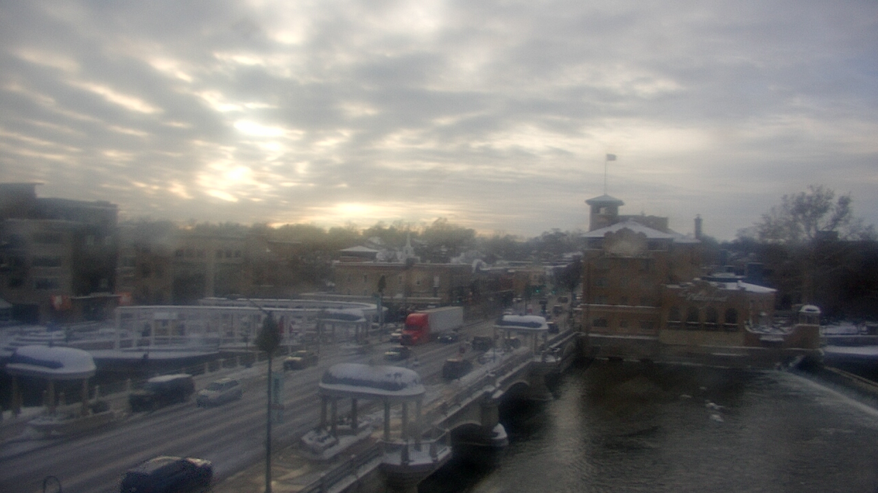 Thumbnail for current weather camera view from City of St Charles in St. Charles, Illinois