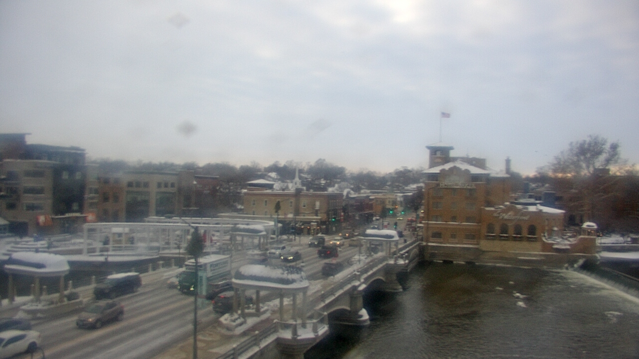 Thumbnail for current weather camera view from City of St Charles in St. Charles, Illinois