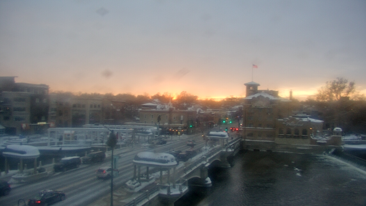 Thumbnail for current weather camera view from City of St Charles in St. Charles, Illinois