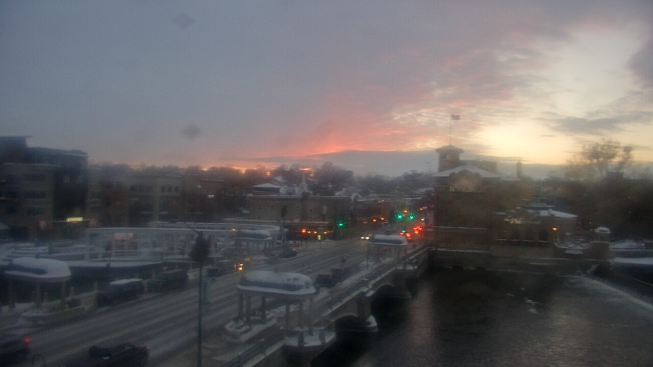 Thumbnail for current weather camera view from City of St Charles in St. Charles, Illinois