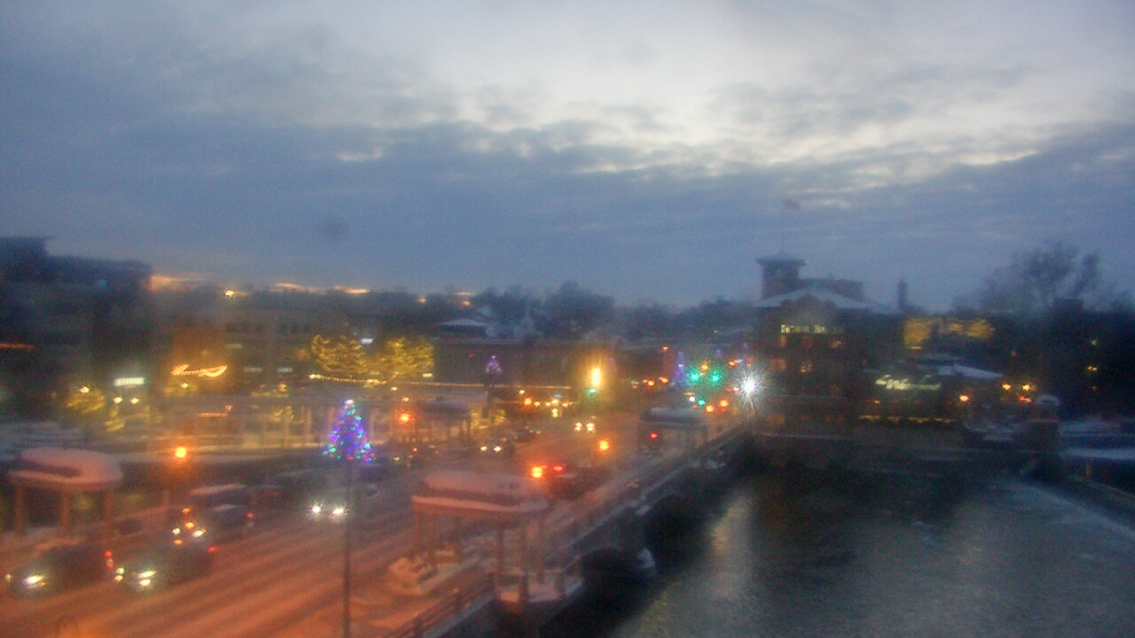 Thumbnail for current weather camera view from City of St Charles in St. Charles, Illinois