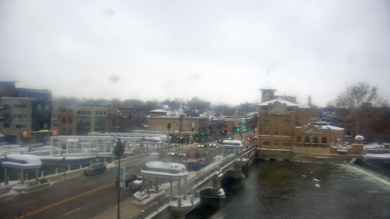 Thumbnail for current weather camera view from City of St Charles in St. Charles, Illinois