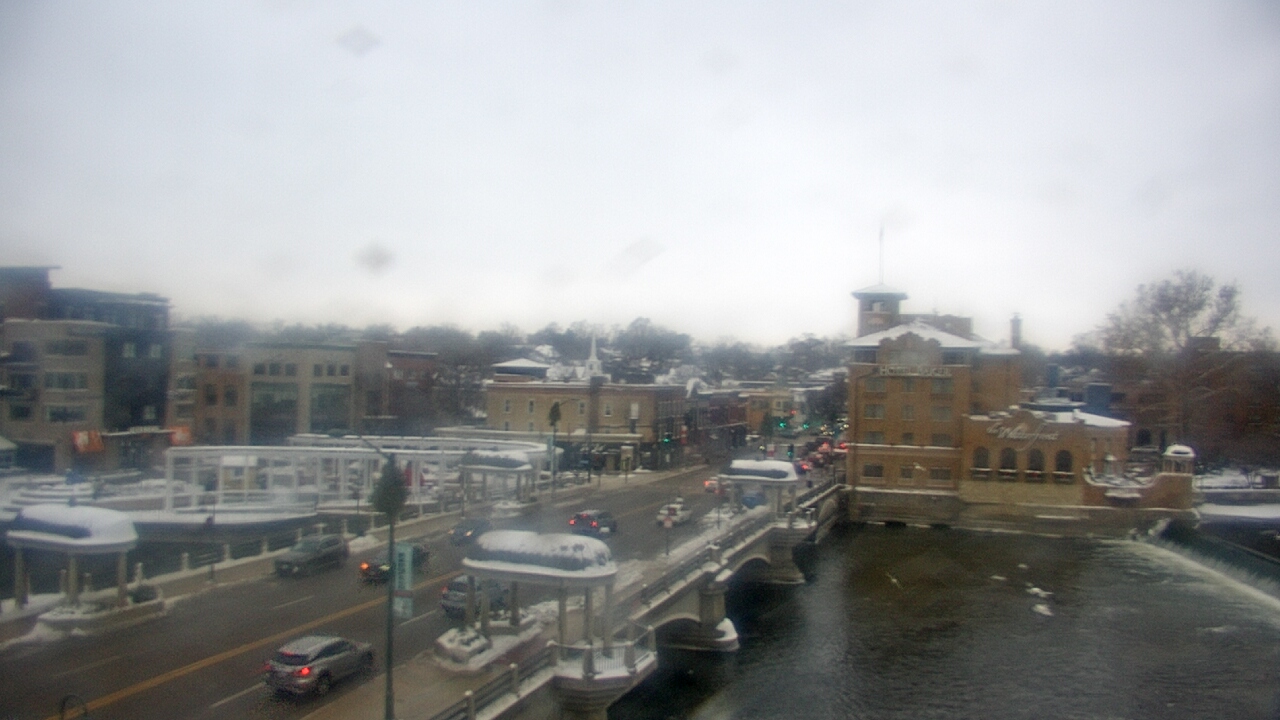 Thumbnail for current weather camera view from City of St Charles in St. Charles, Illinois