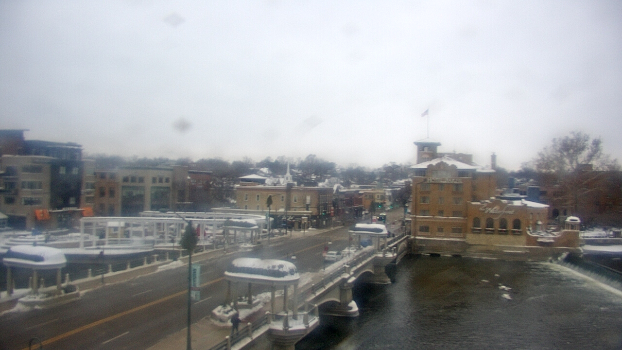 Thumbnail for current weather camera view from City of St Charles in St. Charles, Illinois