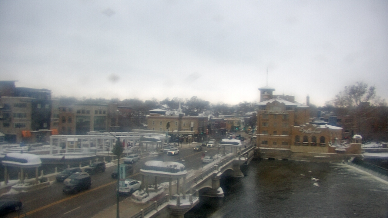 Thumbnail for current weather camera view from City of St Charles in St. Charles, Illinois