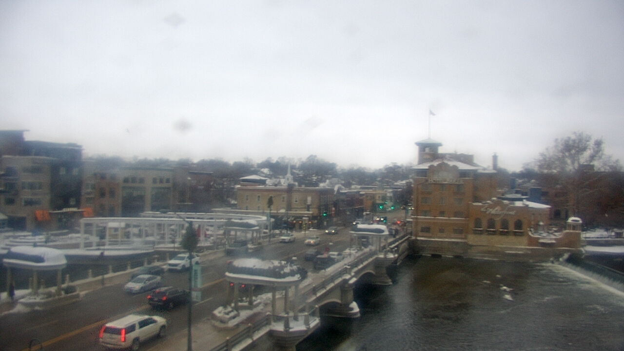 Thumbnail for current weather camera view from City of St Charles in St. Charles, Illinois