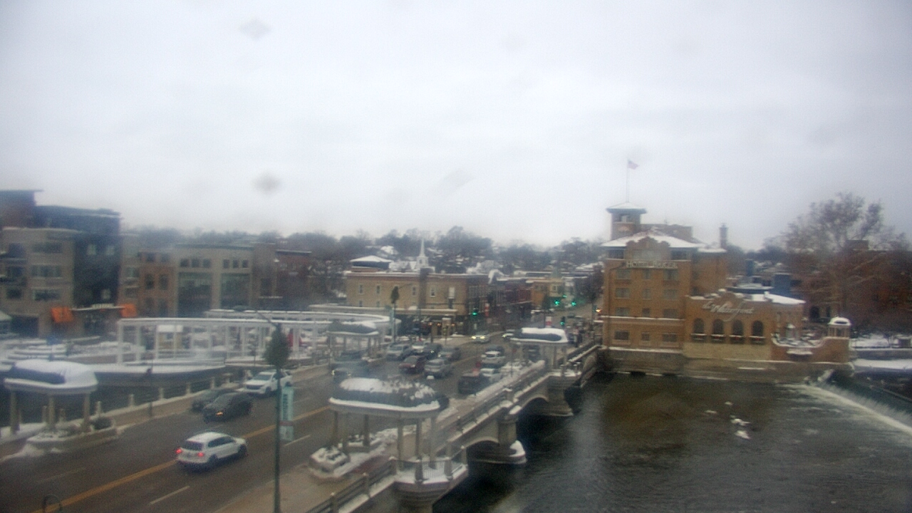 Thumbnail for current weather camera view from City of St Charles in St. Charles, Illinois