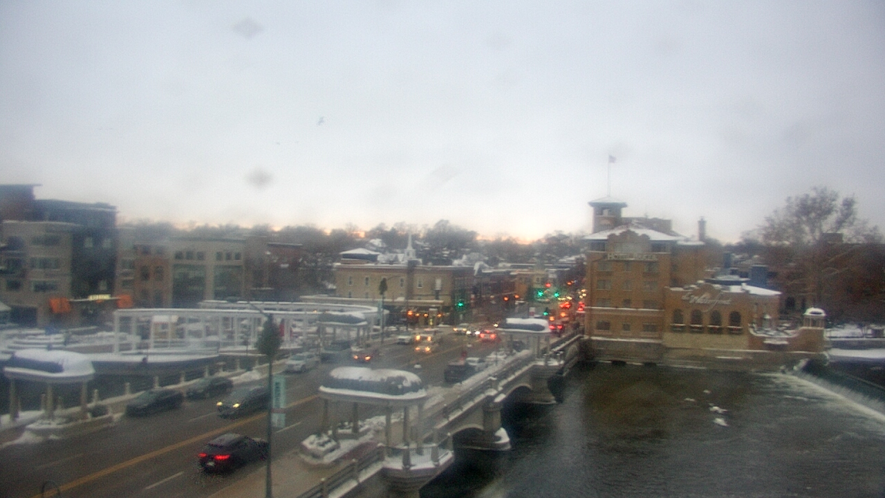 Thumbnail for current weather camera view from City of St Charles in St. Charles, Illinois
