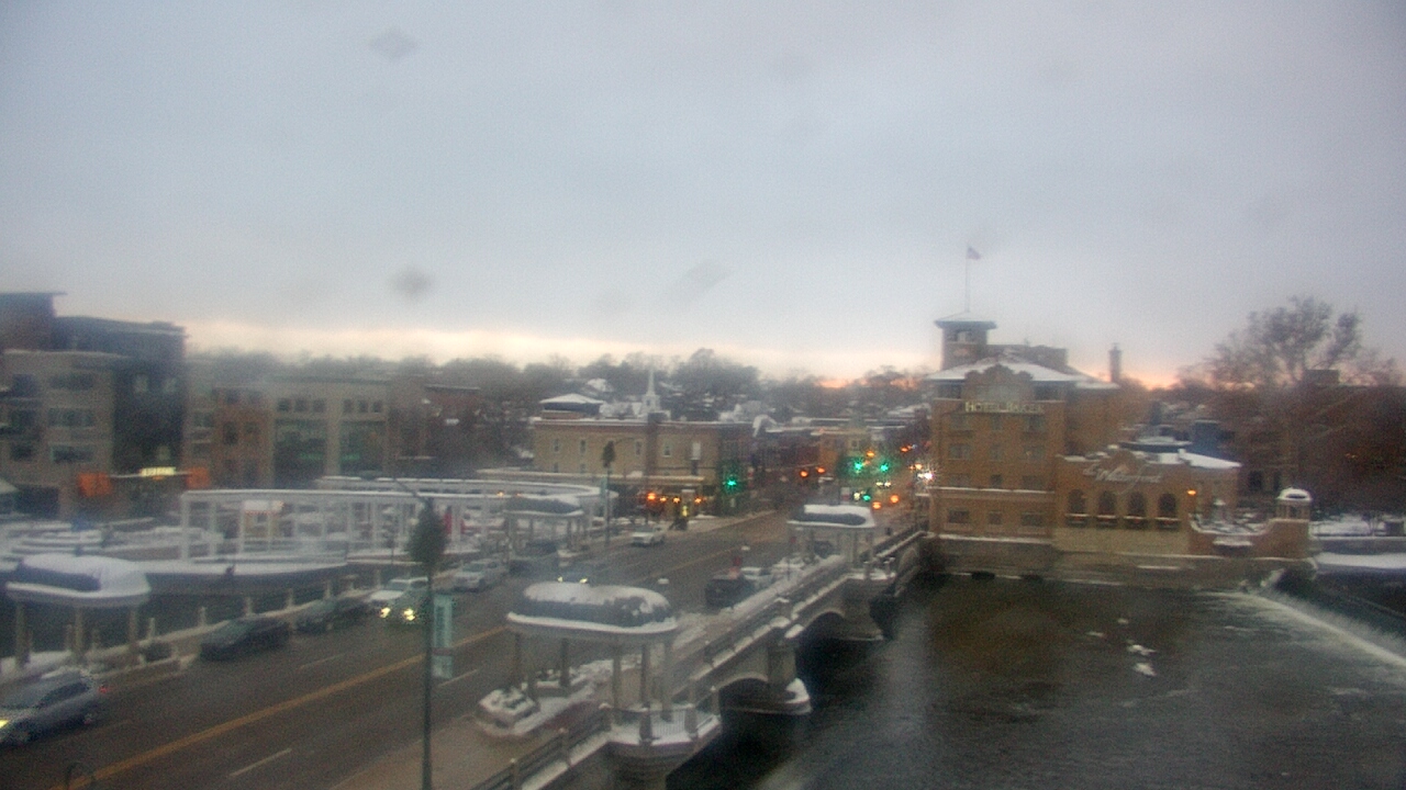 Thumbnail for current weather camera view from City of St Charles in St. Charles, Illinois