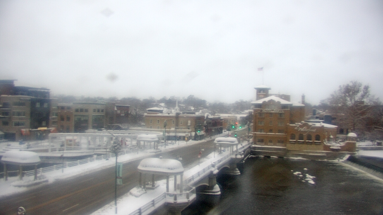 Thumbnail for current weather camera view from City of St Charles in St. Charles, Illinois
