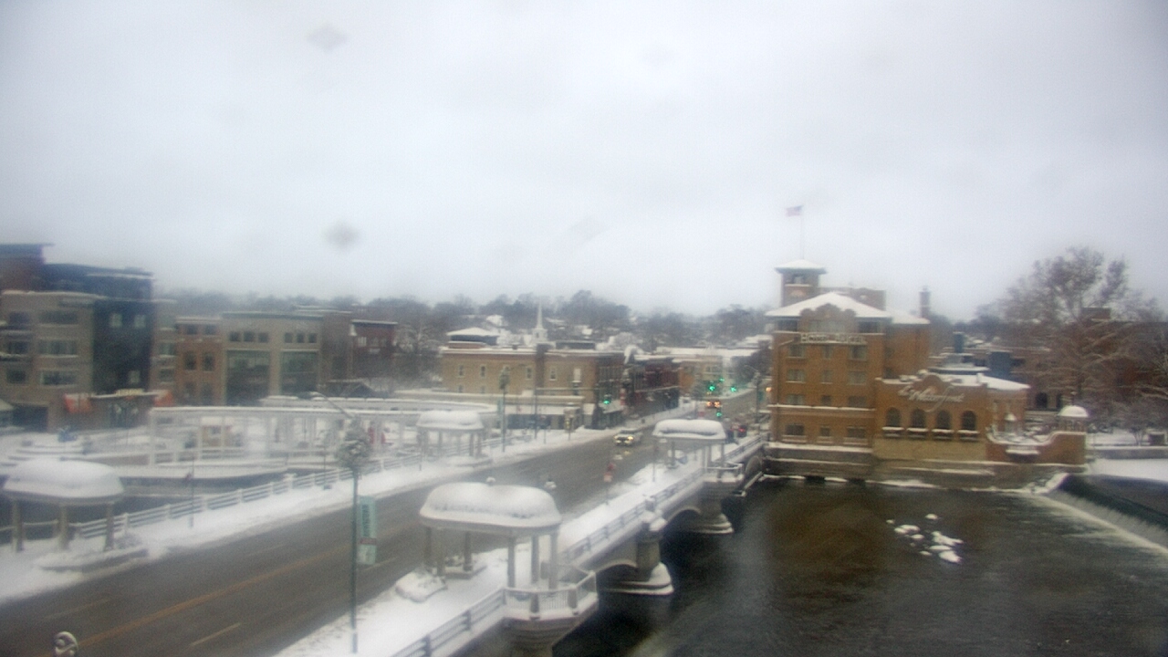 Thumbnail for current weather camera view from City of St Charles in St. Charles, Illinois