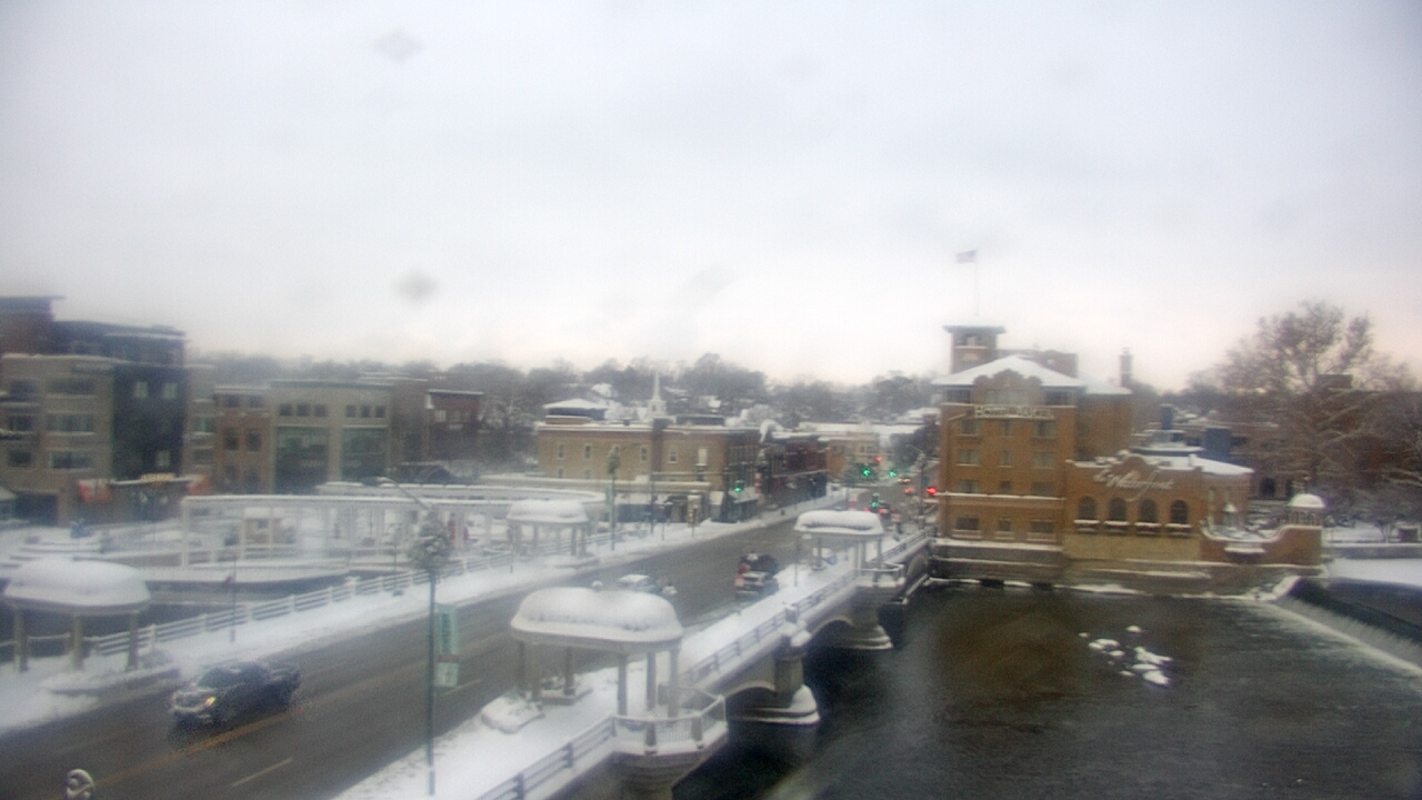 Thumbnail for current weather camera view from City of St Charles in St. Charles, Illinois
