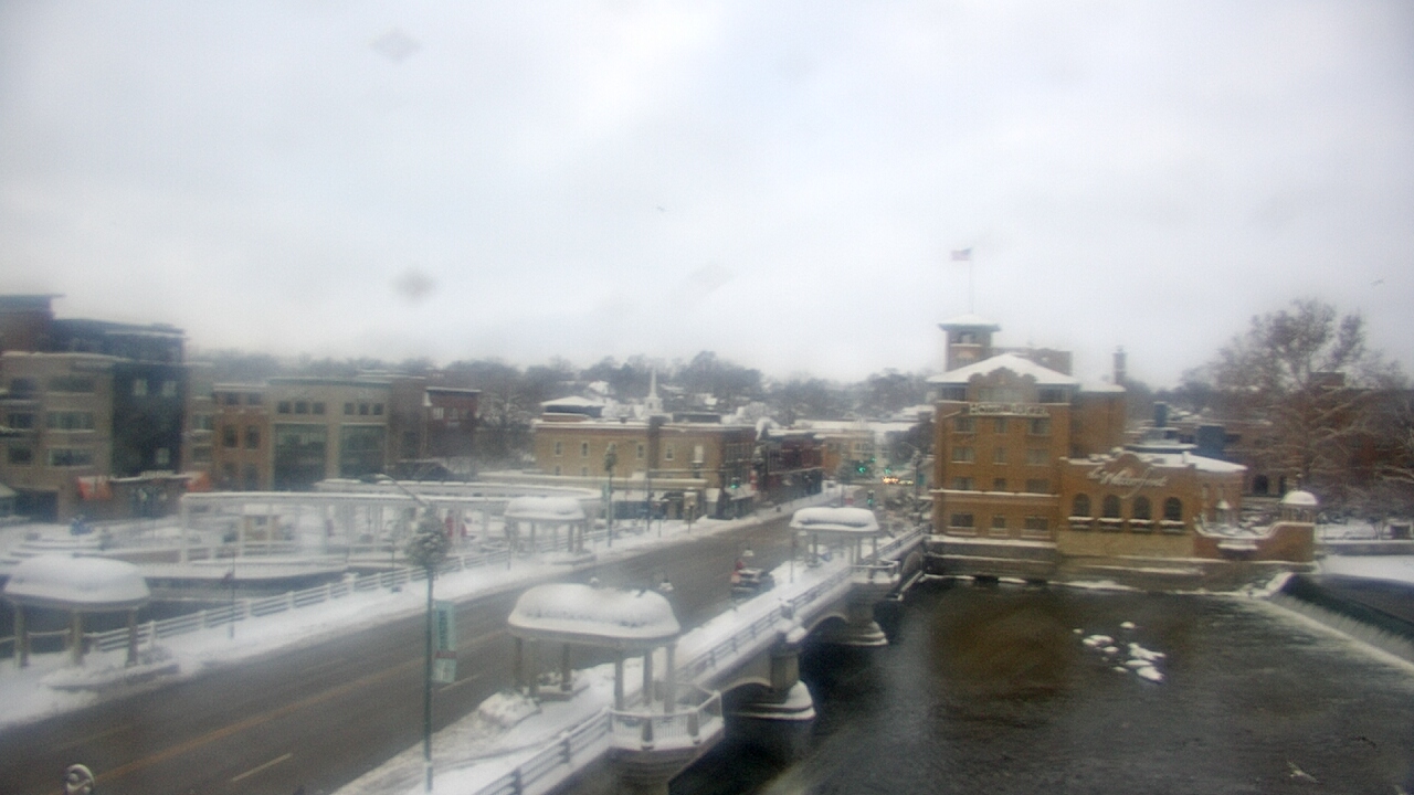 Thumbnail for current weather camera view from City of St Charles in St. Charles, Illinois