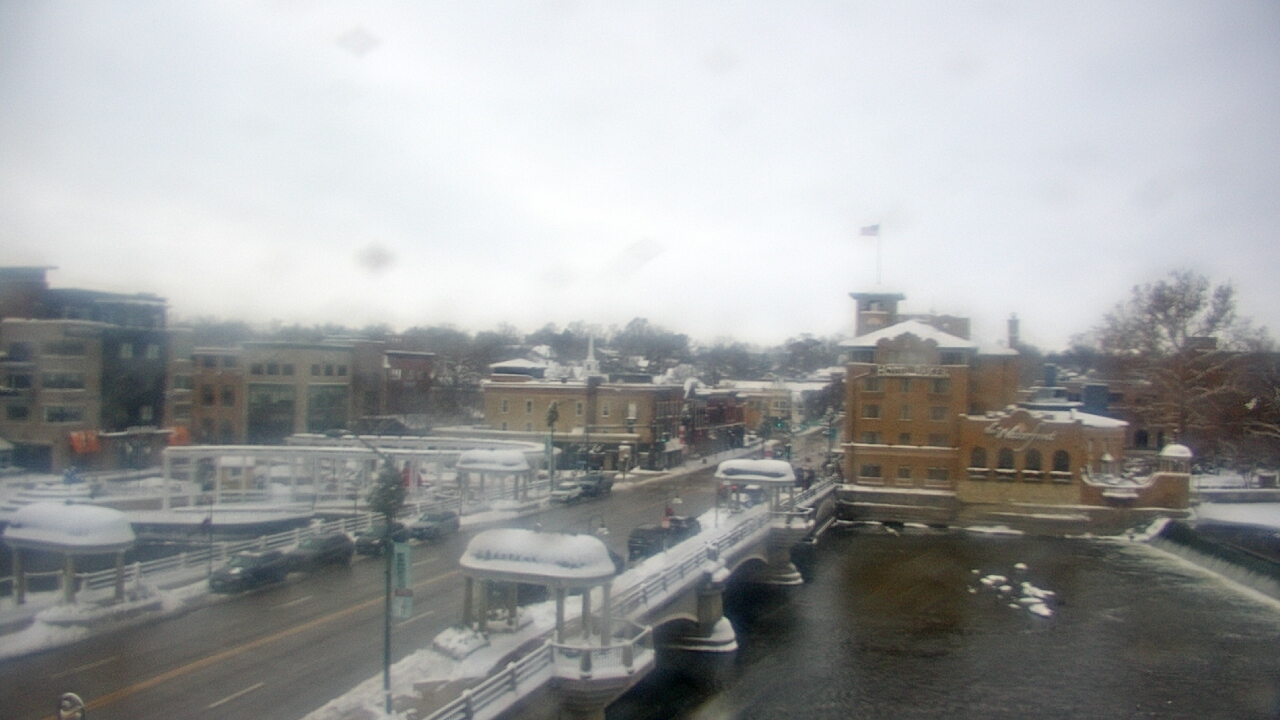 Thumbnail for current weather camera view from City of St Charles in St. Charles, Illinois