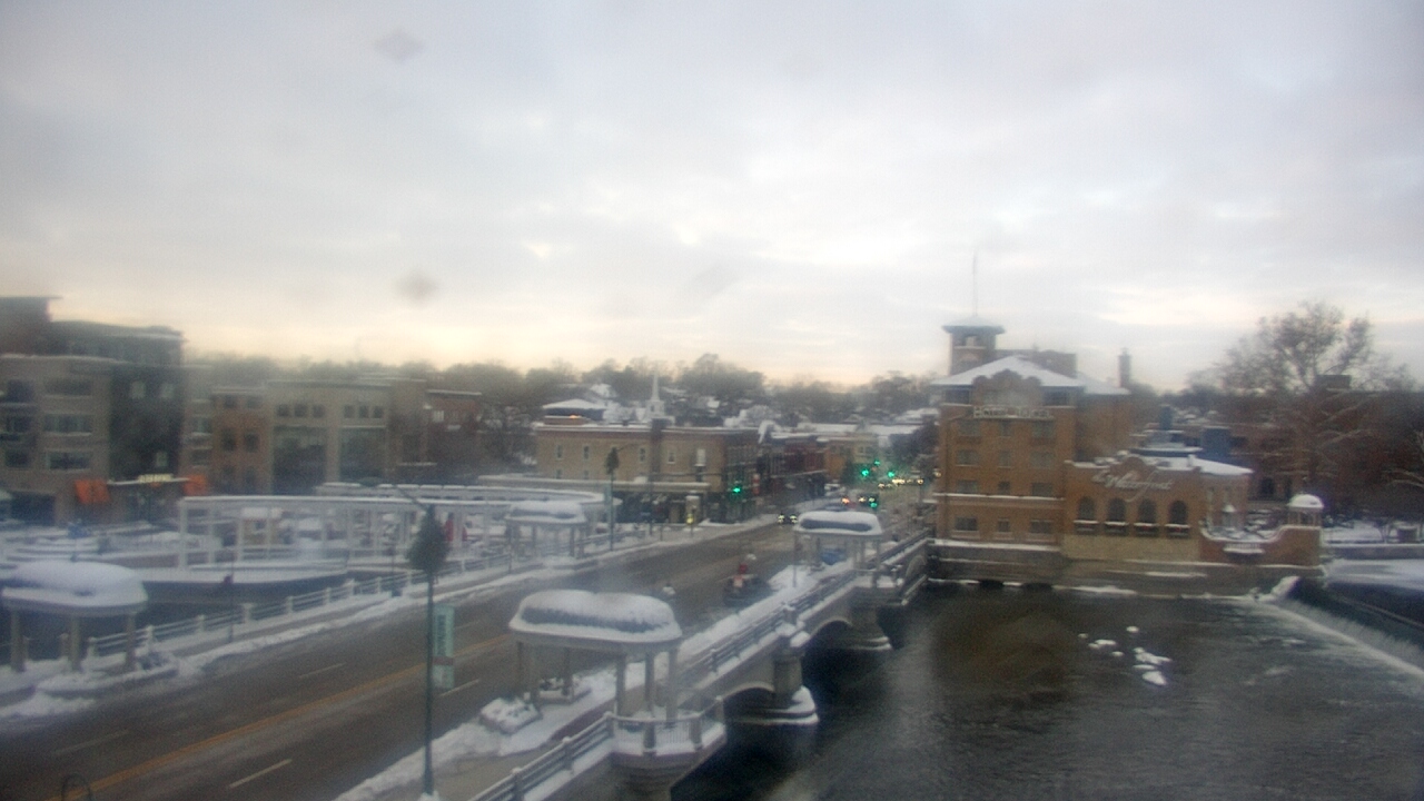 Thumbnail for current weather camera view from City of St Charles in St. Charles, Illinois
