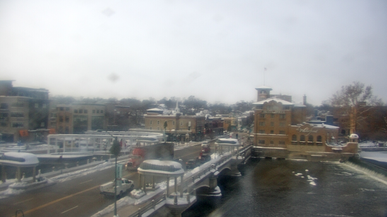 Thumbnail for current weather camera view from City of St Charles in St. Charles, Illinois