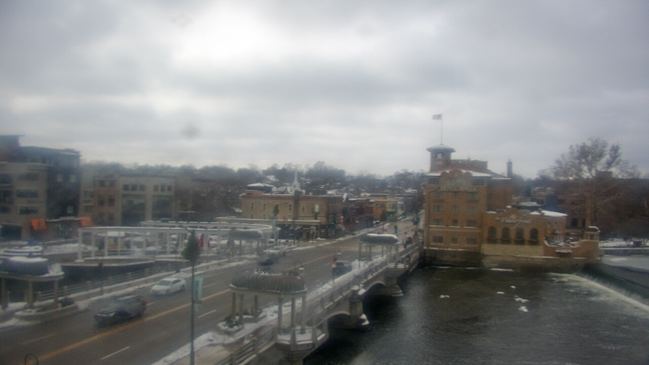 Thumbnail for current weather camera view from City of St Charles in St. Charles, Illinois